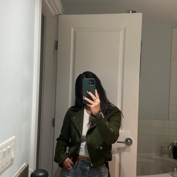 Cropped Suede Jacket in Olive Green - Picture 4 of 4